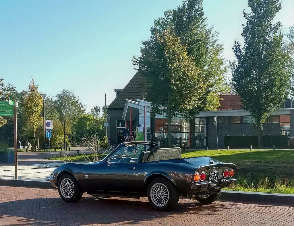 OPEL GT 1900 Cabriolet (1970) Ongekend enthousiasme voor Klaas en Aukje Land