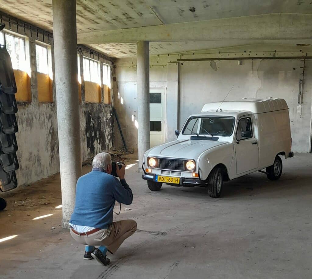 Renault 4F6, Veendam en een leuk schilderij