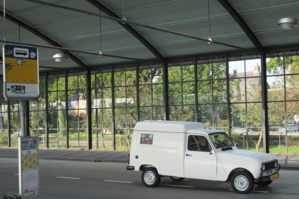 Renault 4F6, Veendam en een leuk schilderij
