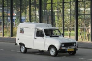 Renault 4F6, Veendam en een leuk schilderij