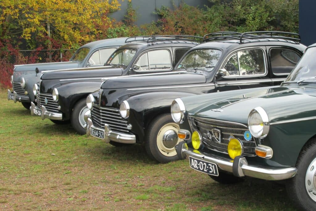 Peugeots in de polder. Een prachtige dag met de Association Peugeot Hollande