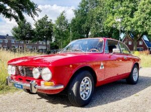 ALFA ROMEO GTV 2000 Bertone (1973) Oogstrelend voor Casper