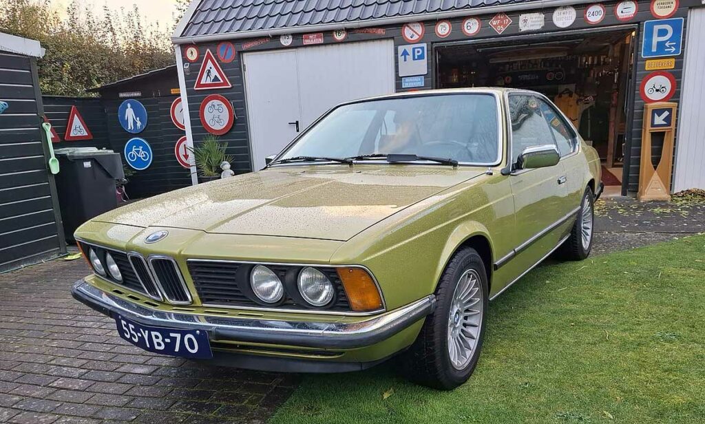 BMW 633 CSi Otomatis (1977)