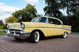 De 1957’er Bel Air. Groot, glanzend en genadeloos charmant