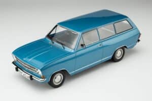 Opel Kadett Caravan L 1.2 S Automatic in 1:18. Eerbetoon van Touring aan 'Modell 34"