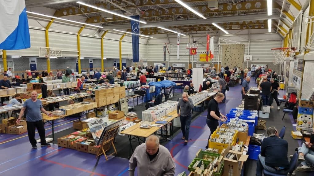 Autodocumentatiebeurs Wijk & Aalburg