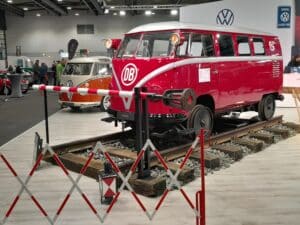 KV20-5011. De Volkswagen Bulli als spoorbus