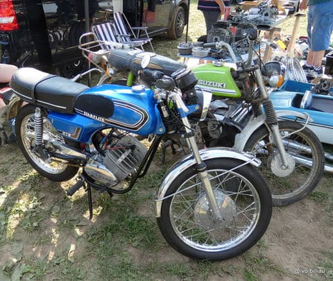 Moto Retro Brustem