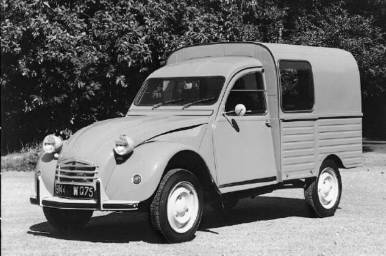 2CV Jubileum. De besteleend bestaat 75 jaar. Deel 3: de jaren zeventig (slot)
