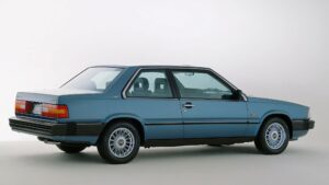 Volvo 780. De Bertone exoot binnen de 700-serie