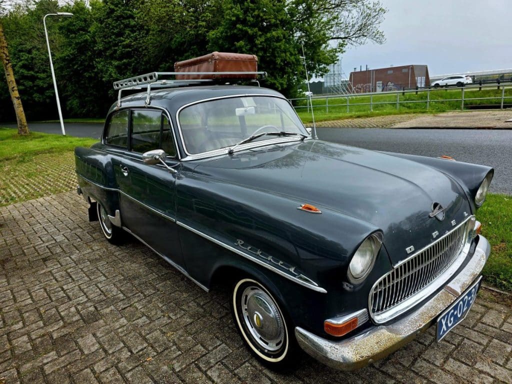 Opel Rekord uit 1957 met complete historie bleef opvallend origineel