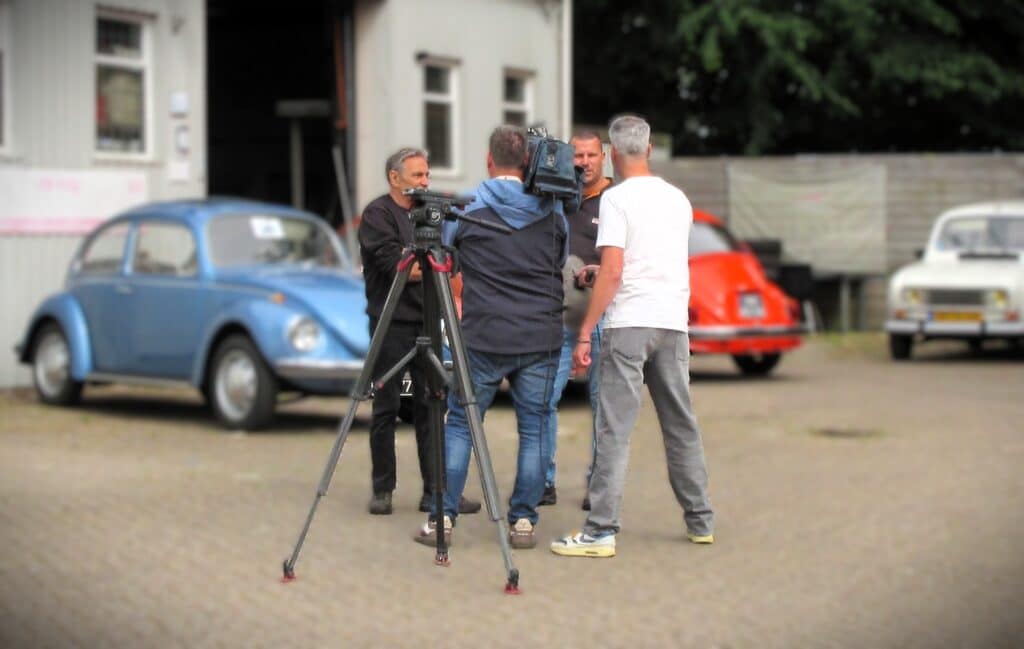 Keverliefde op de radio. Keverliefde op de televisie