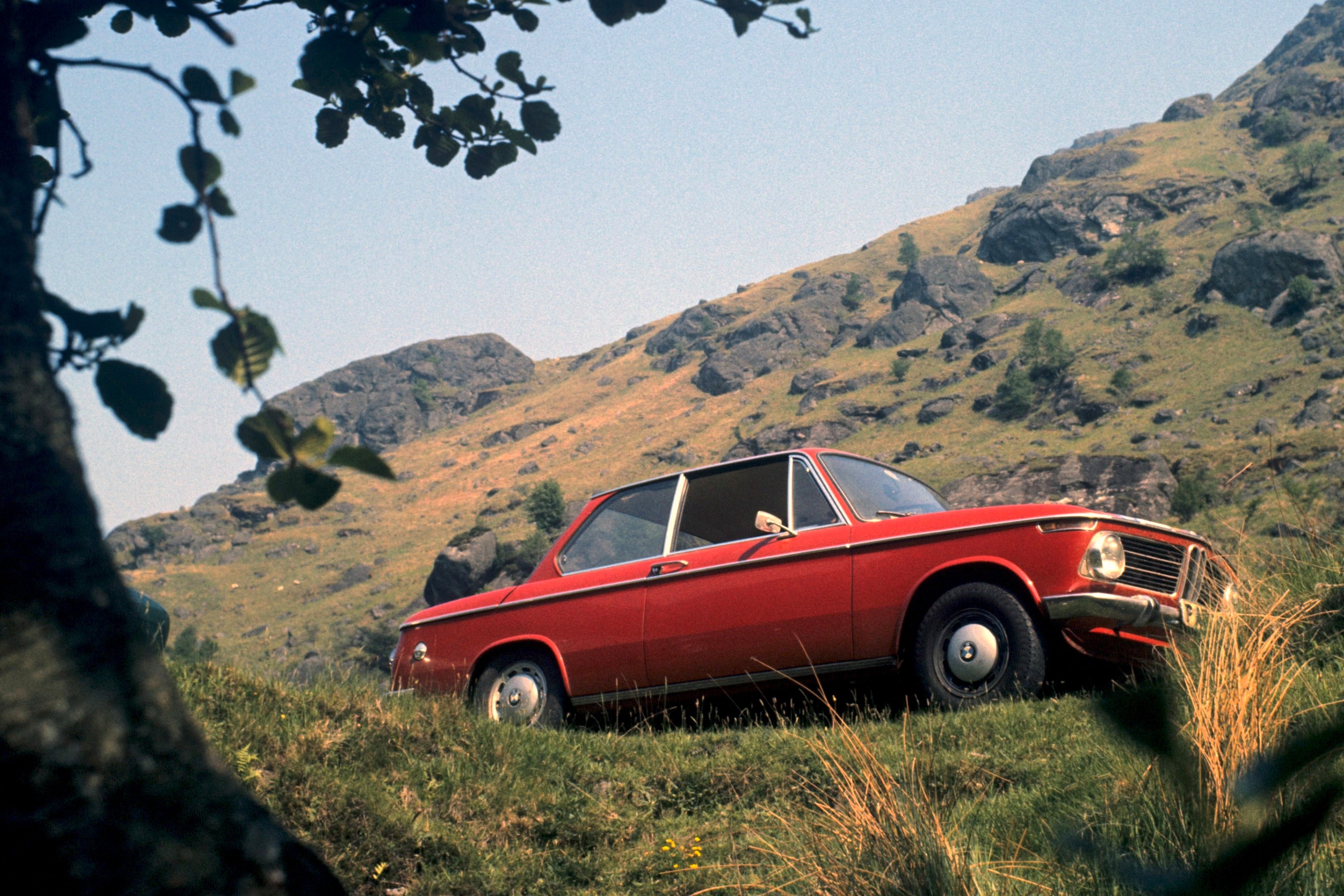 De BMW 02 serie bestaat zestig jaar. Deel 1: de eerste jaren