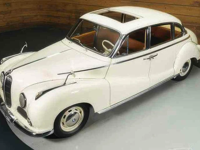 BMW 502