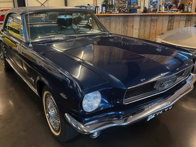 Ford Mustang Cabrio