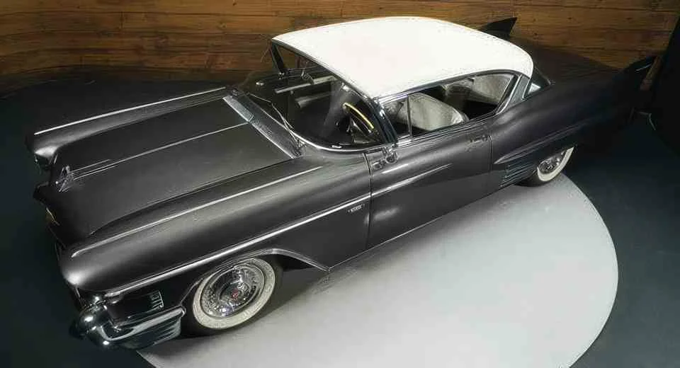 Cadillac Series 62 Coupe de Ville