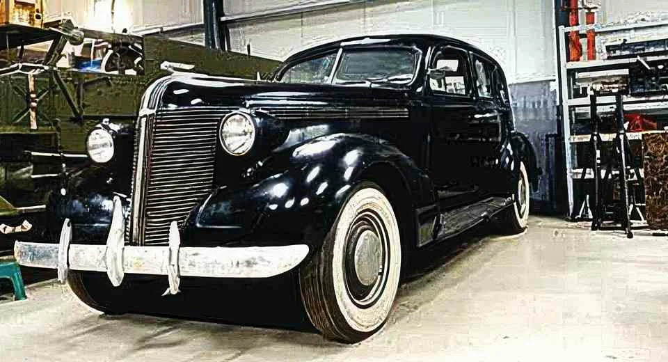 Pontiac De Luxe