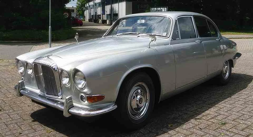 Daimler 420 Saloon Jaguar