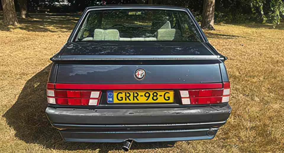 Alfa Romeo 75. 1,6 IE