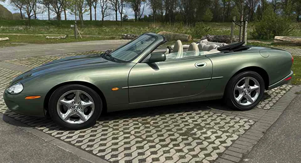 Jaguar XK8 4.0 V8 Convertible