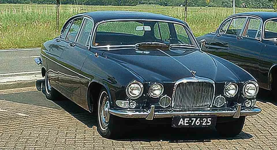 Jaguar MK10