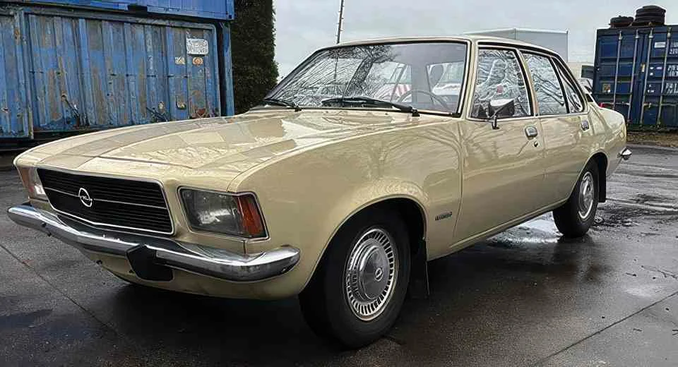 Opel Rekord 1900D